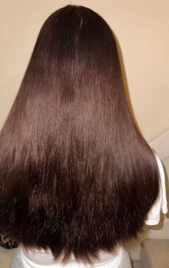 straight brown hair from behind