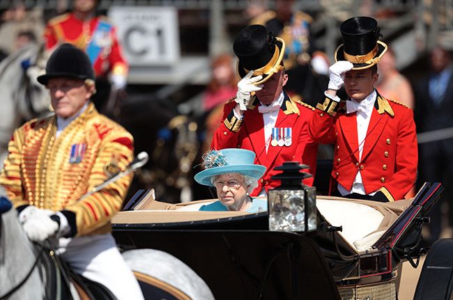 The Queen goes solo at Trooping the COlour