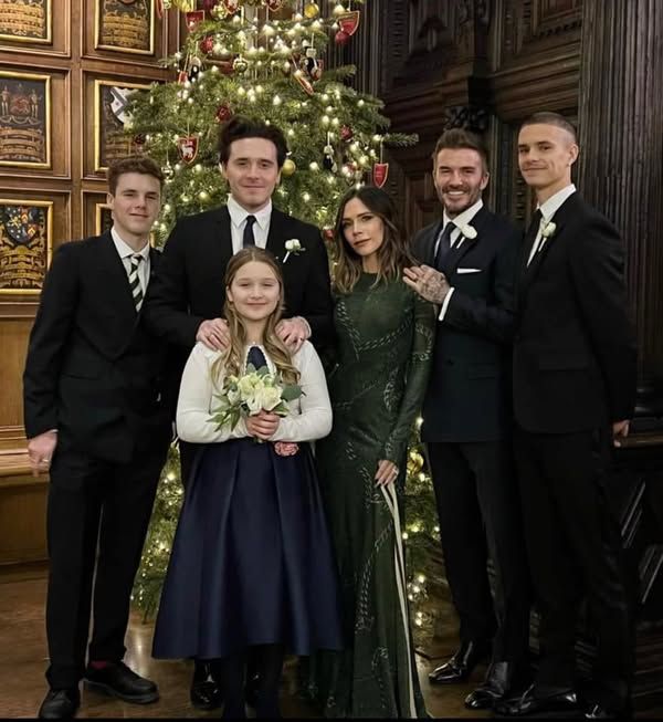 Beckham's Christmas wedding: Cruz, Brooklyn, Harper, Victoria, David and Romeo