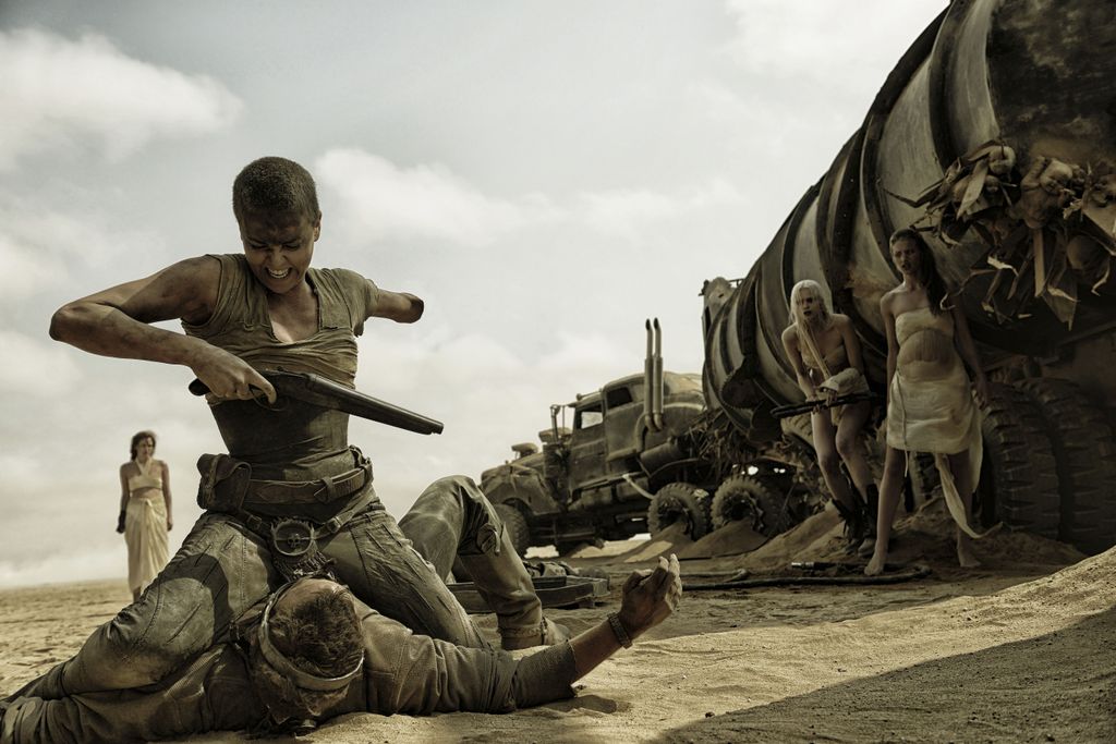 Charlize Theron and Tom Hardy in Mad Max