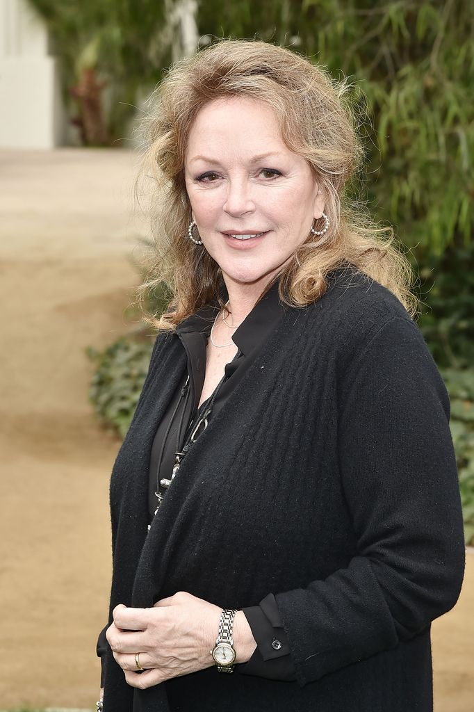 bonnie bedelia black outfit