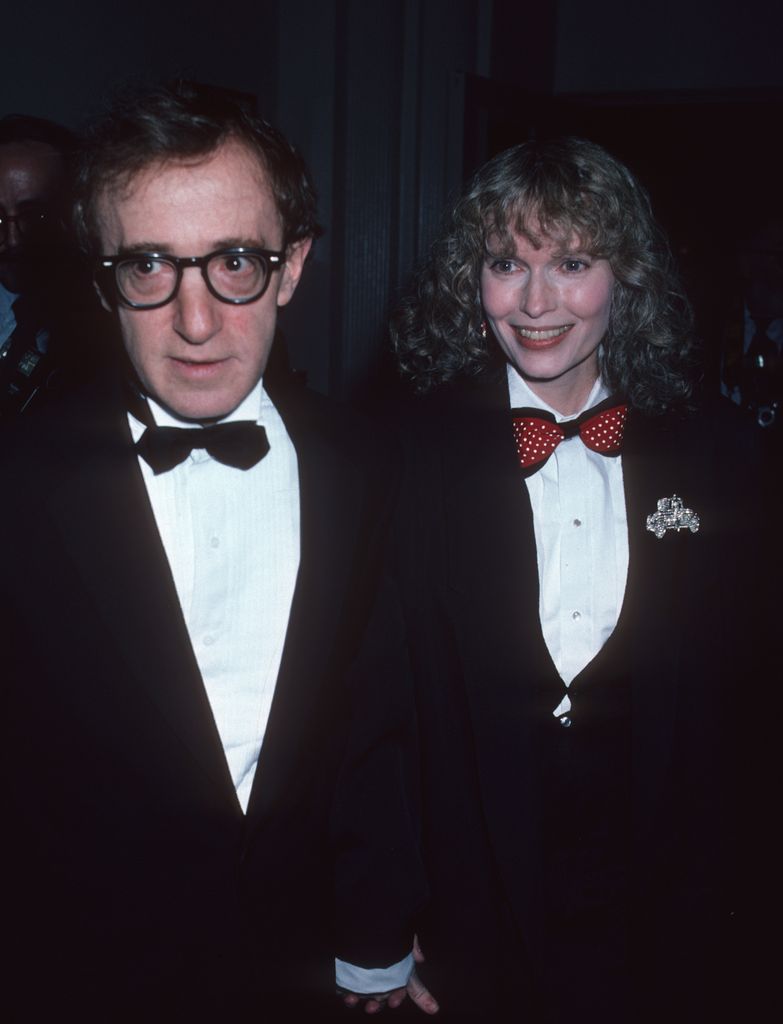 Mia Farrow attend Democratic National Committee Fundraiser A Tribute to Arthur and Mathilde Krim on April 14, 1986 at the Waldorf Hotel in New York City