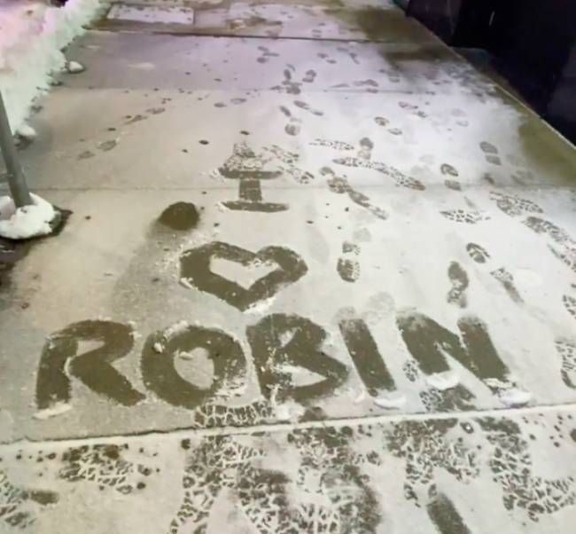 gma robin roberts surprise