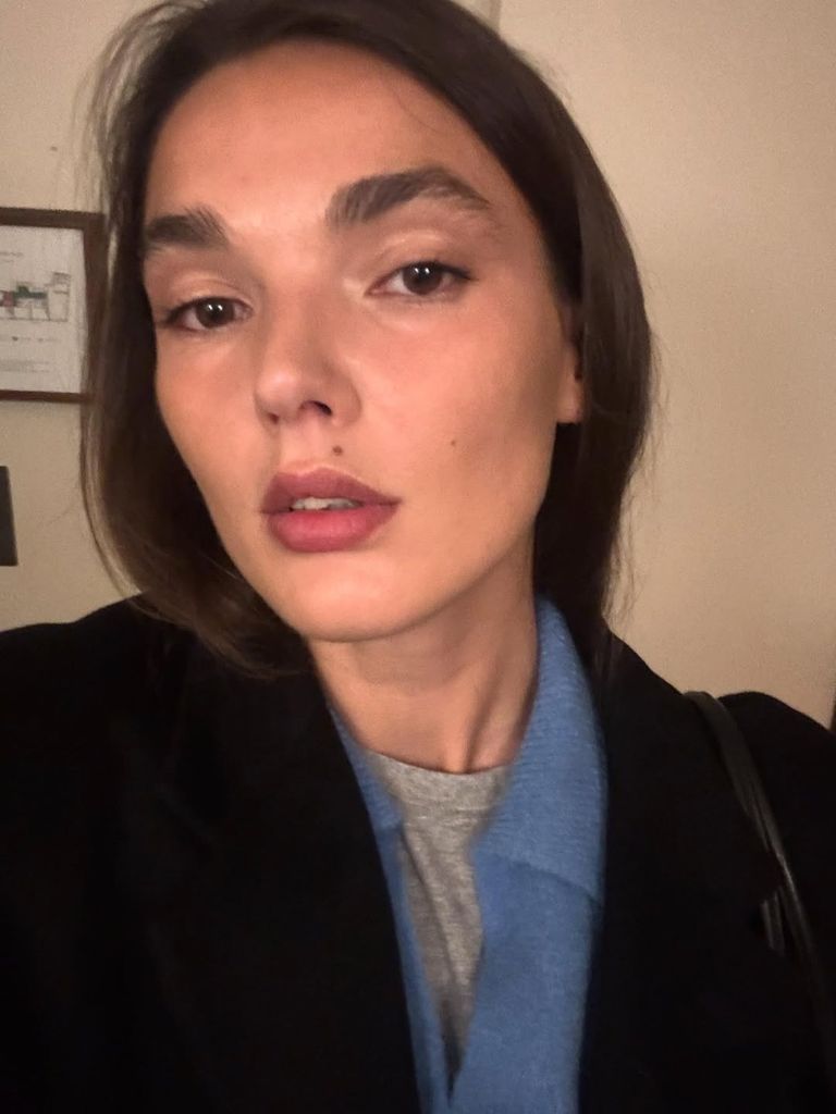 Valeria Nicov showing off her model looks