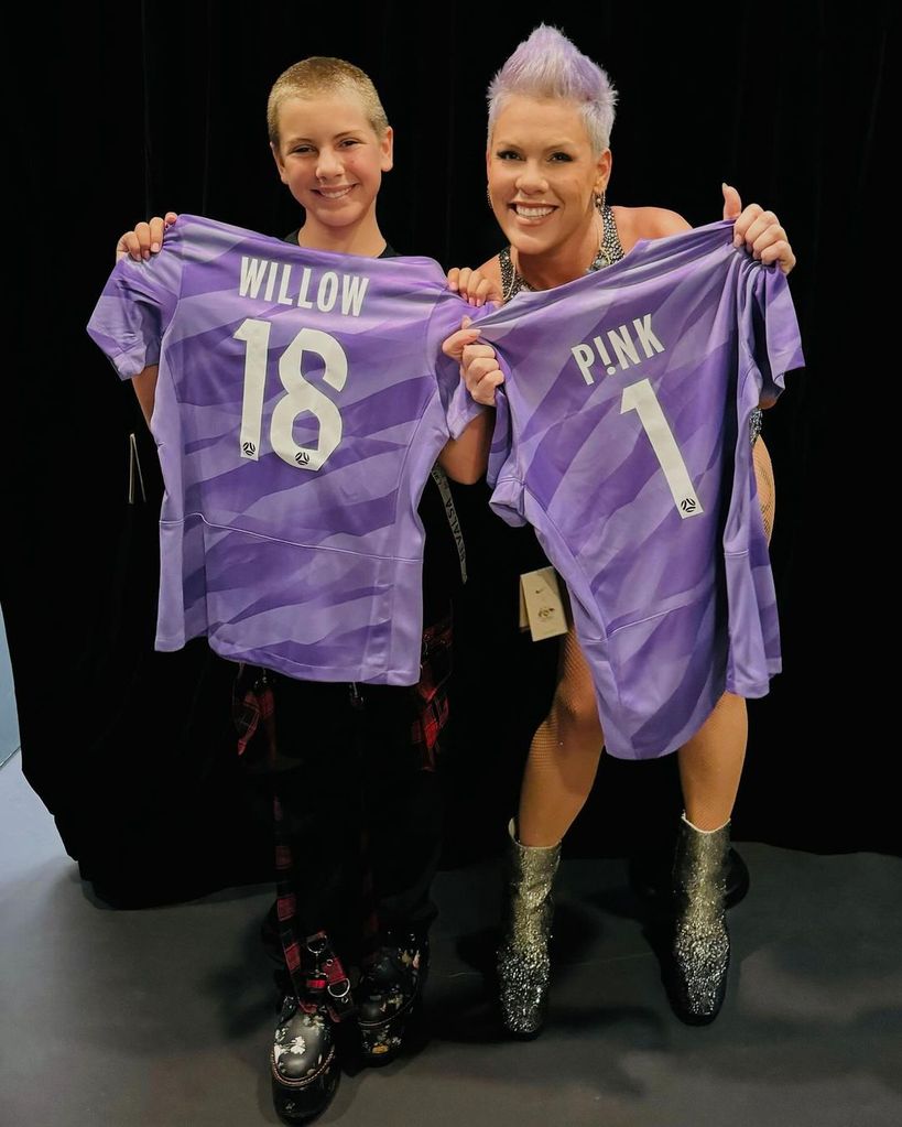 Willow debuted her buzzcut on Pink's Instagram