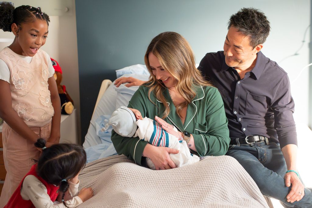 Jennifer Love Hewitt as Maddie Han on 9-1-1, 2024