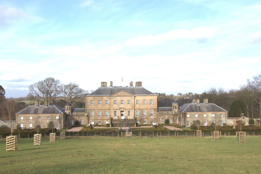 The current facade of Dumfries House