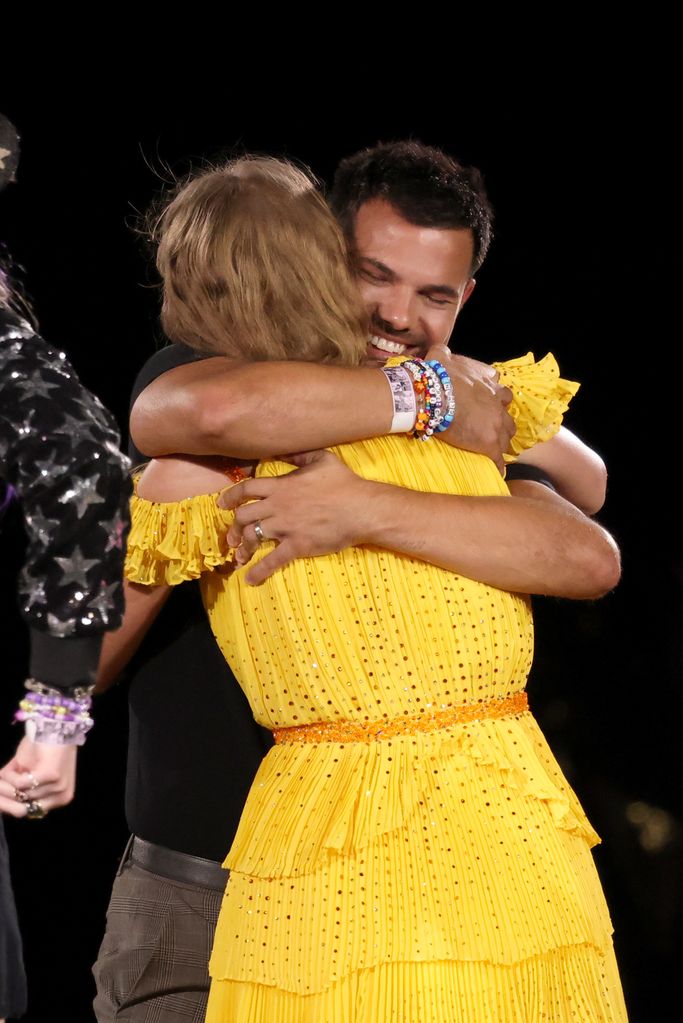 Taylor Swift and Taylor Lautner hug live onstage for night one of Taylor Swift | The Eras Tour in Kansas City