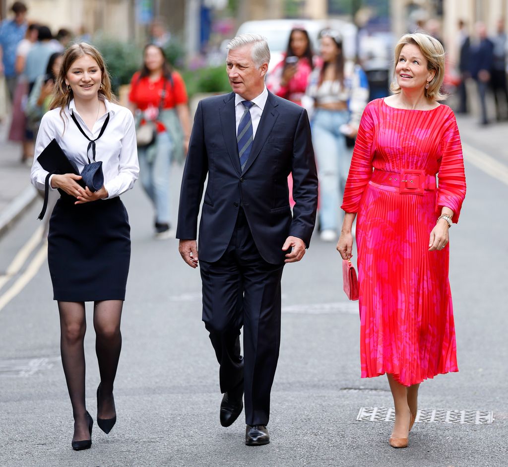 Crown Princess Elisabeth, Duchess of Brabant (accompanied by her parents King Philippe of Belgium and Queen Mathilde of Belgium) arrives to attend her Oxford University Graduation Ceremony at the Sheldonian Theatre in Oxford on July 23, 2024 in Oxford, England. Princess Elisabeth of Belgium recently completed a three year bachelor's degree in History and Politics at Lincoln College, University of Oxford. (Photo by Max Mumby/Indigo/Getty Images)