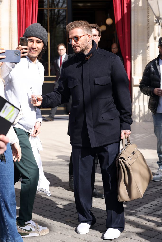   David Beckham Meninggalkan H Hotel Selama Pakaian Wanita Musim Gugur/Musim Dingin 2025/2026 Sebagai bagian dari Paris Fashion Week 