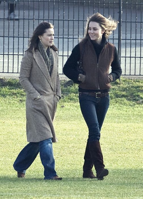 Kate and Pippa Middleton walking