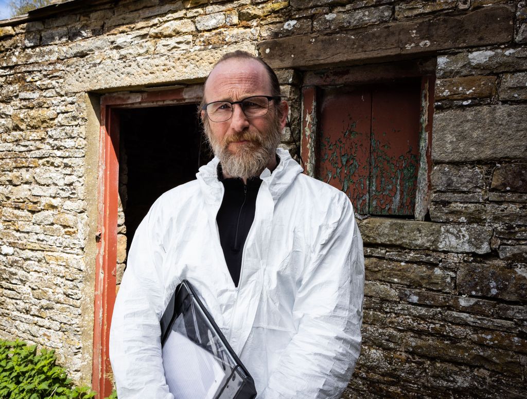 Paul Kaye as Malcolm Donahue in Vera