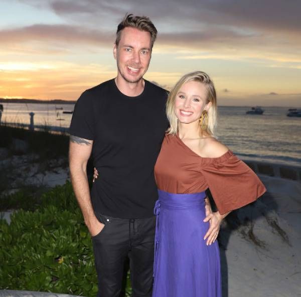 Kristen Bell and Dax Shepard on the beach