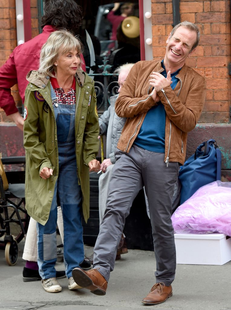 Sue Johnston and Robson Green on the set of Age Before Beauty