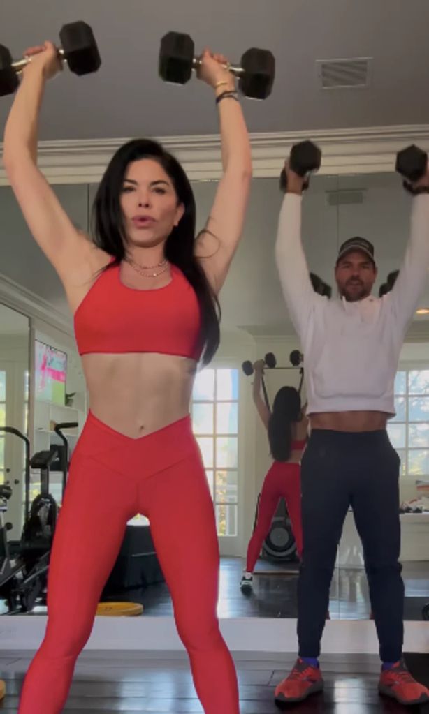 Lauren Sanchez also works out with a personal trainer