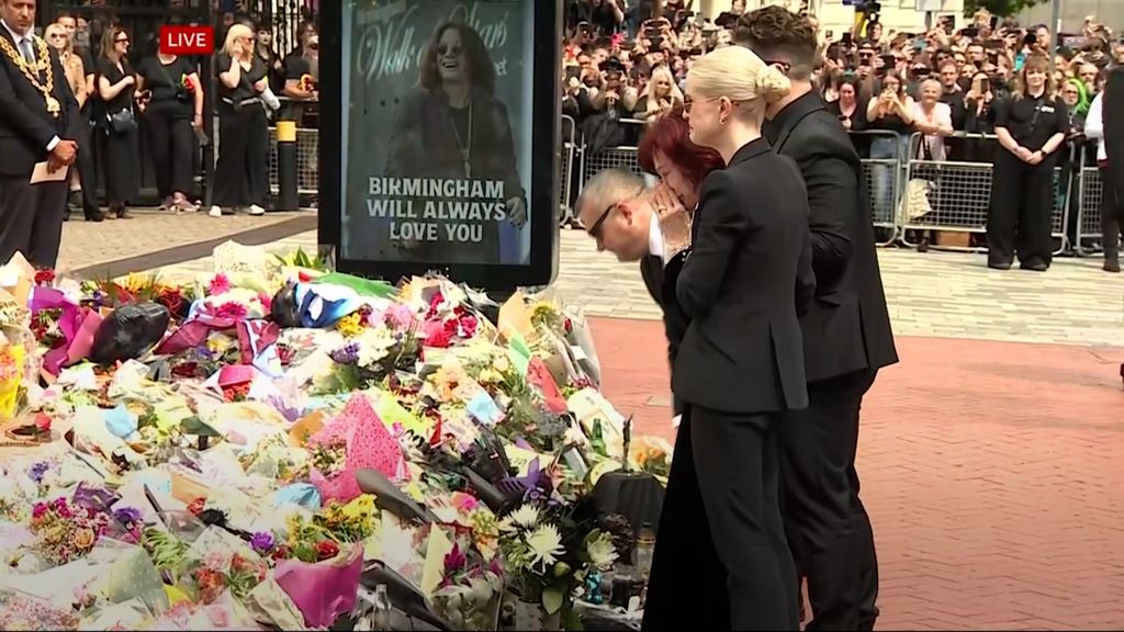Kelly, Jack Aimee et Sharon Osbourne chez Ozzy's Birmingham Public Funeral