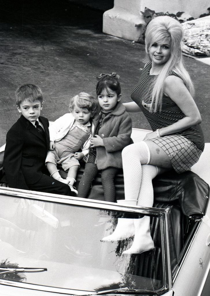 Jayne Mansfield with kids Mickey, Zoltan, and Mariska Hargitay in April 1967.