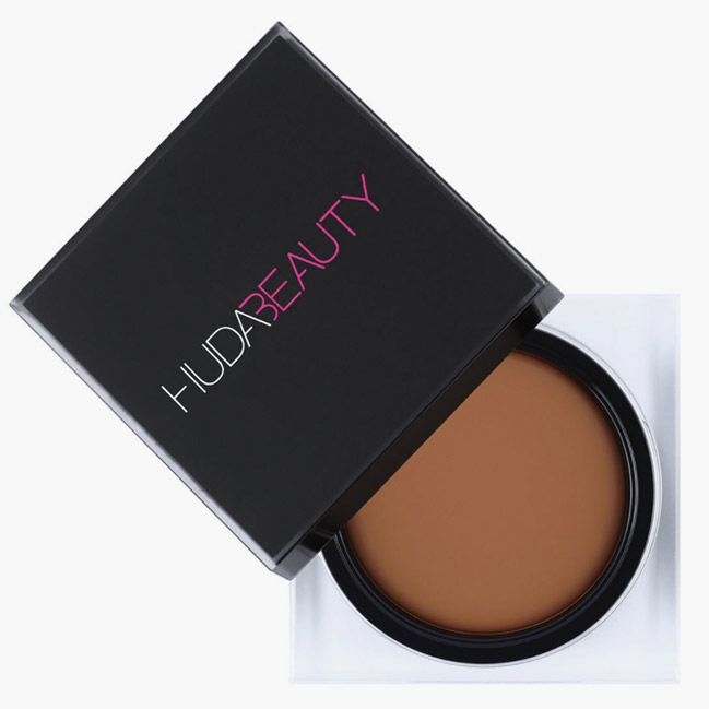 huda beauy bronzer