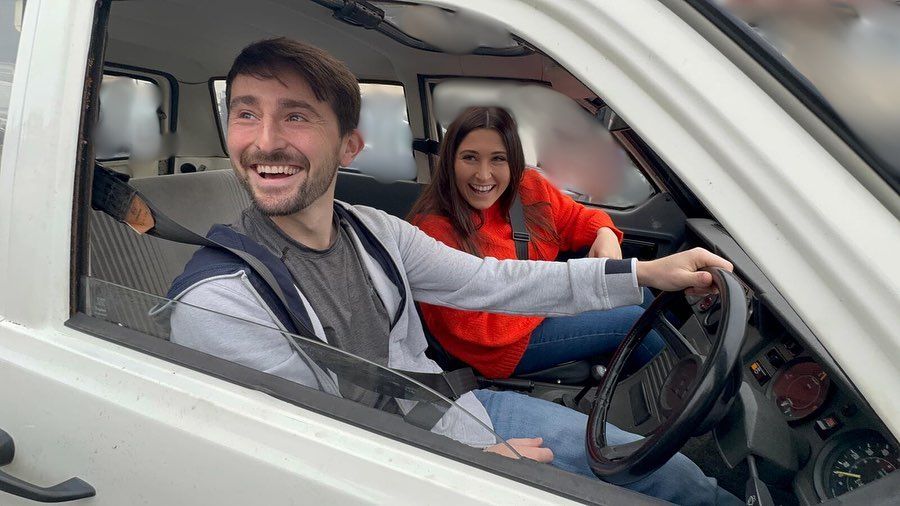 Pete and Sophie Sandiford in a car