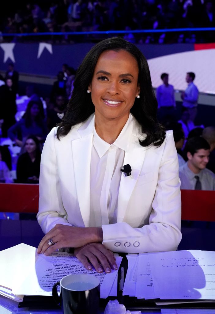 Linsey at the news desk