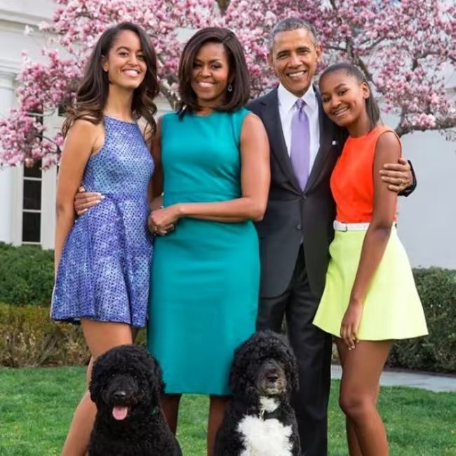 michelle obama barack daughters 2