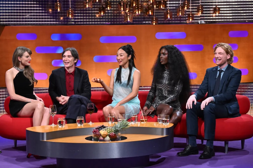 Taylor chatting with guests on 'The Graham Norton Show'