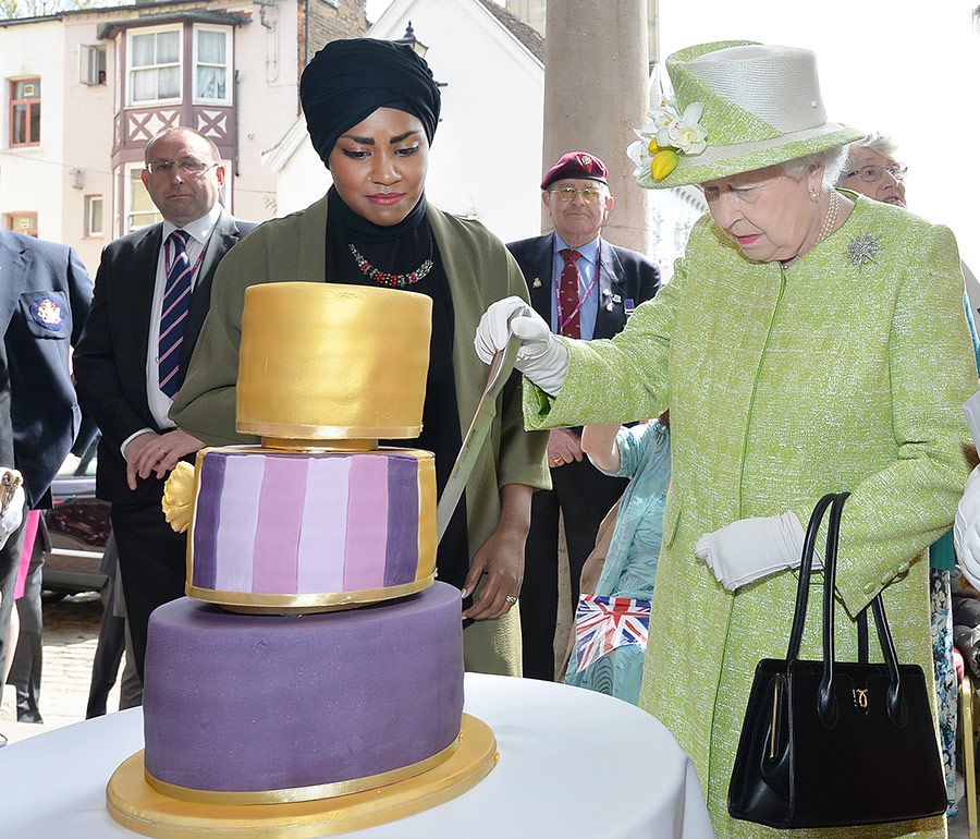 the queen birthday cake