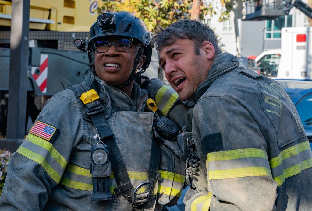 Aisha Hinds and Ryan Guzman in the âPay it Forwardâ season finale episode of 9-1-1 airing Monday, May 15 2023