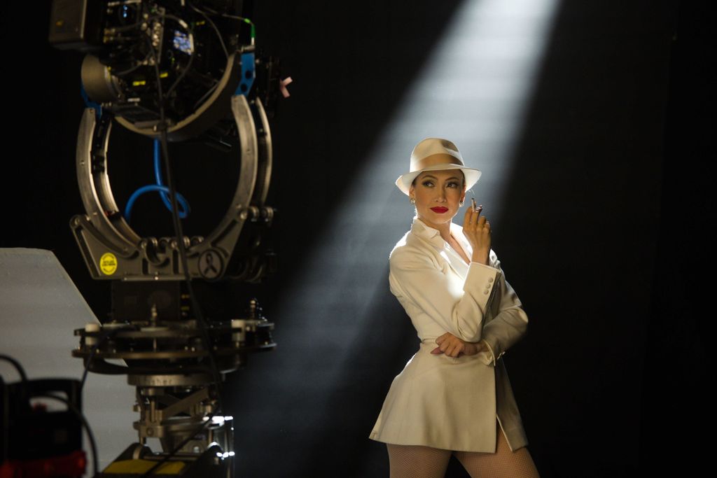 Jennifer Lopez in a scene from Kiss of the Spider Woman