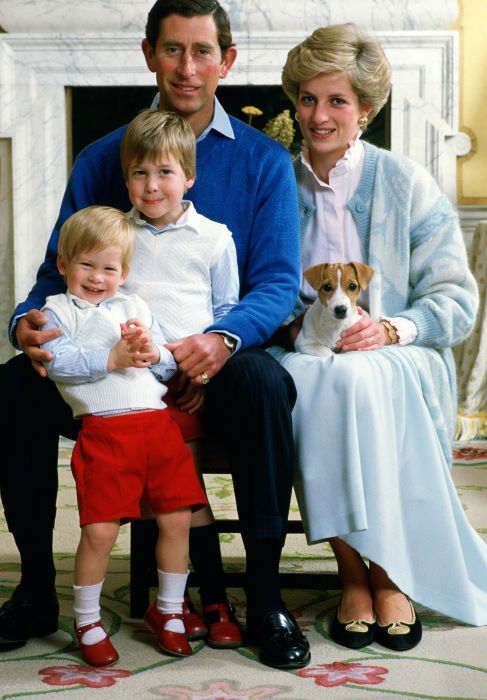 Prince William's baby photos seen for first time with Princess Diana ...