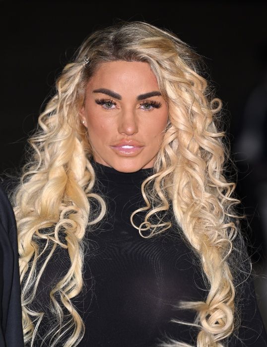 katie price curly hair