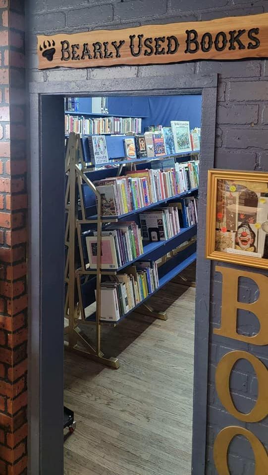 Bearly Used Books in the Village Faire in Big Bear