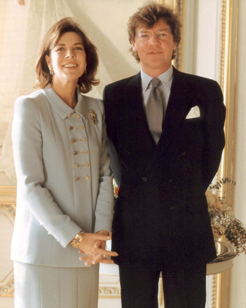 Official photo dated 23 January 1999 shows Princess Caroline of Monaco and Prince Ernst August of Hanover posing for a photo at their wedding in Monaco. Prince Ernst August of Hanover was in intensive care in a Monaco hospital on 08 April 2005 suffering from an inflamed pancreas, palace insiders said, as the statelet prepared to bury Caroline's father.      AFP PHOTO  FRITZ SCHULENBURG (Photo by FRITZ SCHULENBURG / AFP) (Photo by FRITZ SCHULENBURG/AFP via Getty Images)