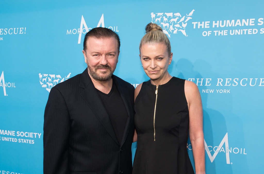  Honoree Ricky Gervais and Jane Fallon attend The Humane Society Of The United States 9th Annual To The Rescue! Gala at Cipriani 42nd Street on November 09, 2018 in New York City. (Photo by Mike Pont/Getty Images)