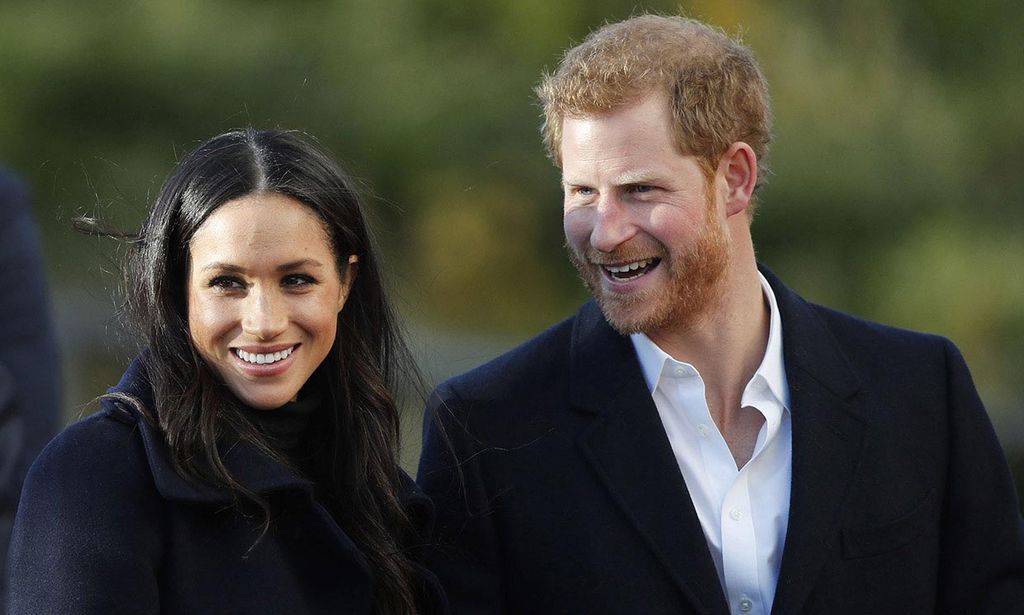 PRINCE HARRY AND MEGHAN MARKLE CARRY OUT FIRST ENGAGEMENT