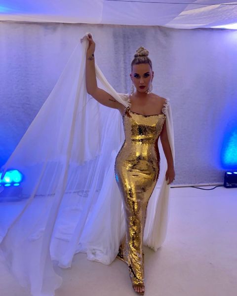 katy perry luisaviaroma gold gown