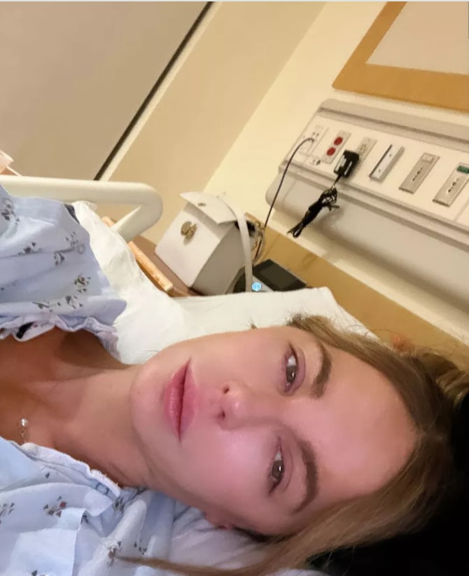 Kate Beckinsale updates fans from hospital
