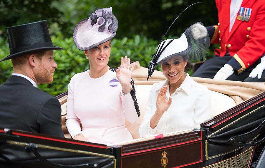 meghan markle riding in ascot carriage with prince harry