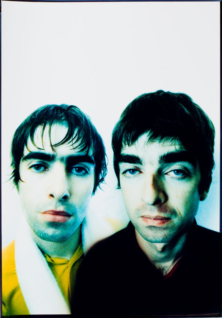 Liam Gallagher, Noel Gallagher, Oasis, portrait, Gloucester, UK, 10th June 1995. 