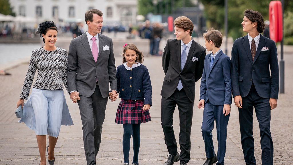 2022 Prince Felix, Princess Marie, Prince Joachim, Princess Athena, Prince Henrik and Prince Nikolai arrive for a luncheon on the Dannebrogg Royal Yacht