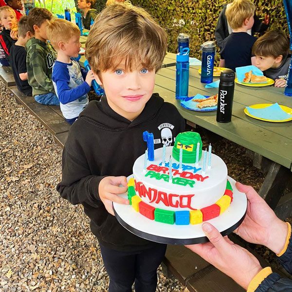 Lego Party Cake The Easy Way! – Avalon Sunshine