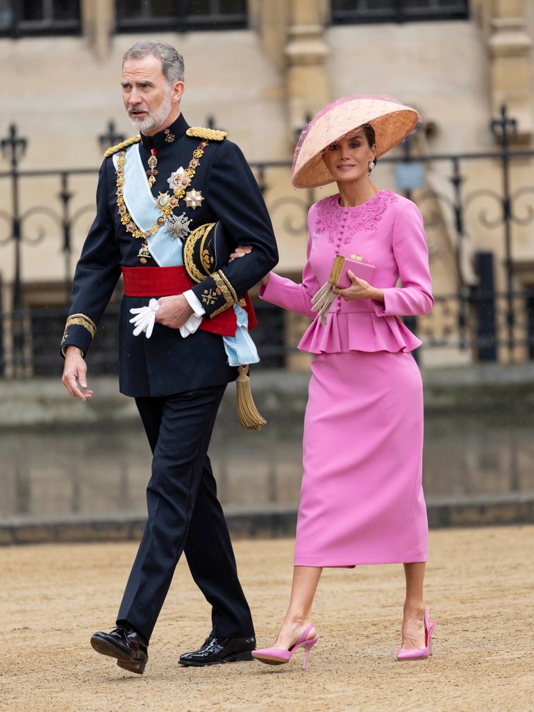 Letizia in pink with felipe to King Charles' coronation