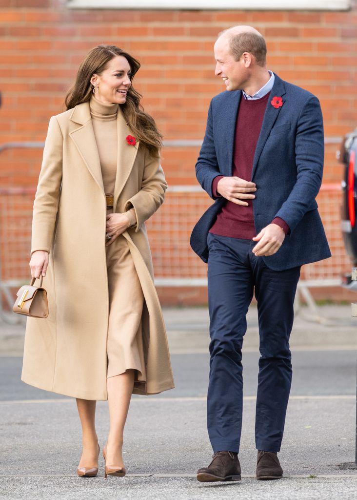 Kate in beige with william