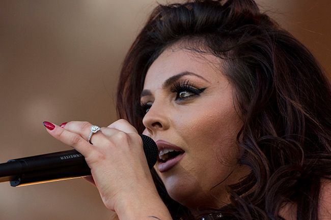 Jesy Nelson removes engagement ring amid split reports