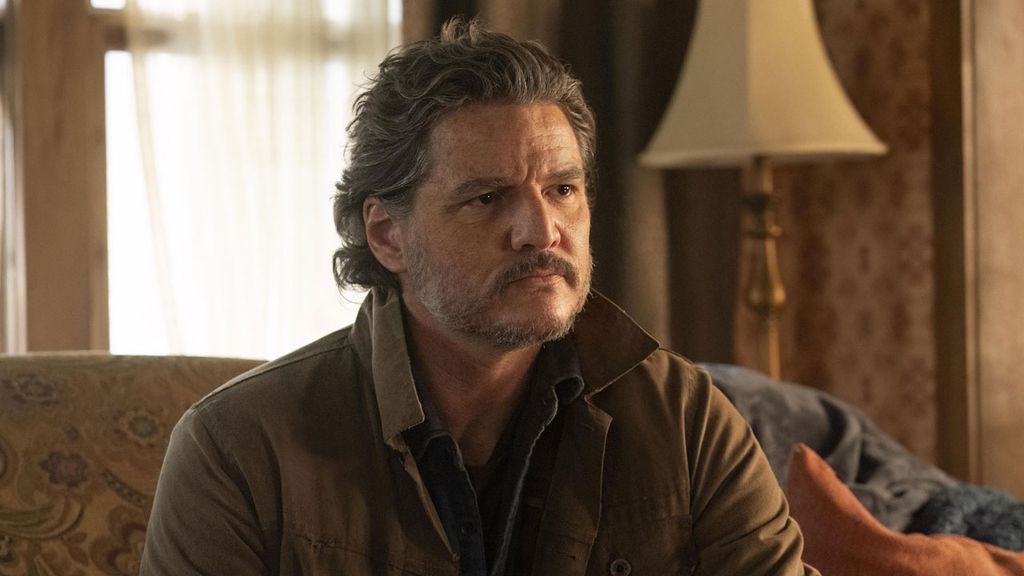 Pedro Pascal plays Joel in The Last of Us