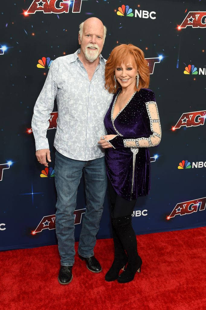 Rex Linn and Reba McEntire at the "America's Got Talent" Red Carpet at the Hotel Dena on September 20, 2023 in Pasadena, California