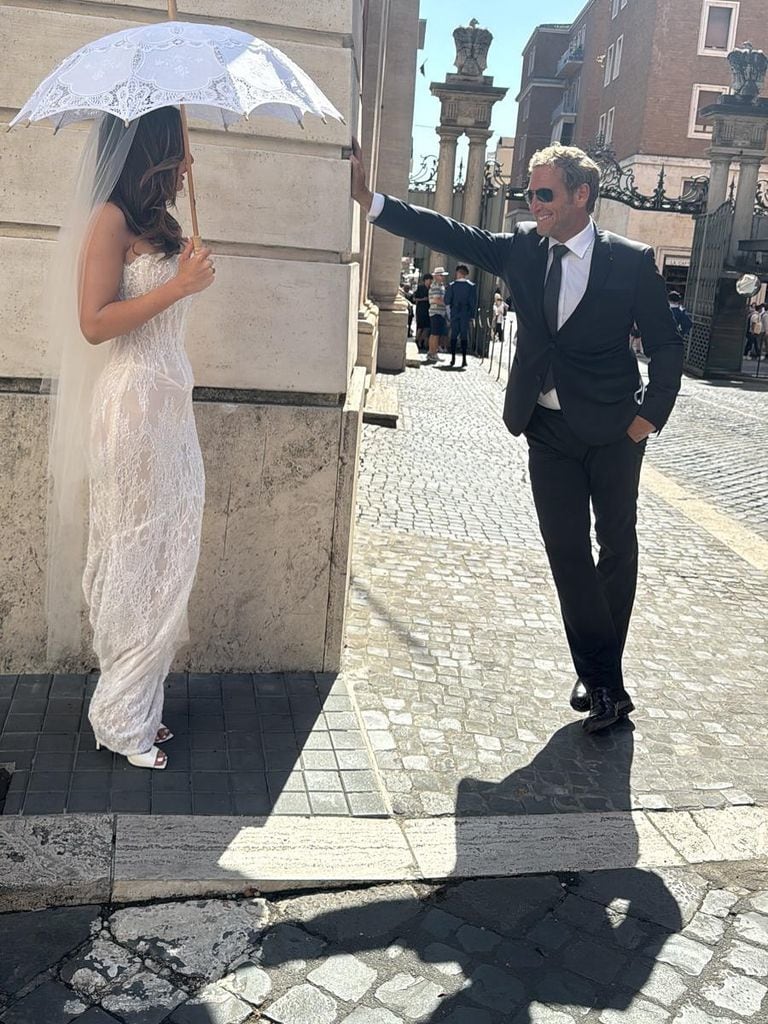 Josh Lucas and Brianna Ruffalo on their wedding day