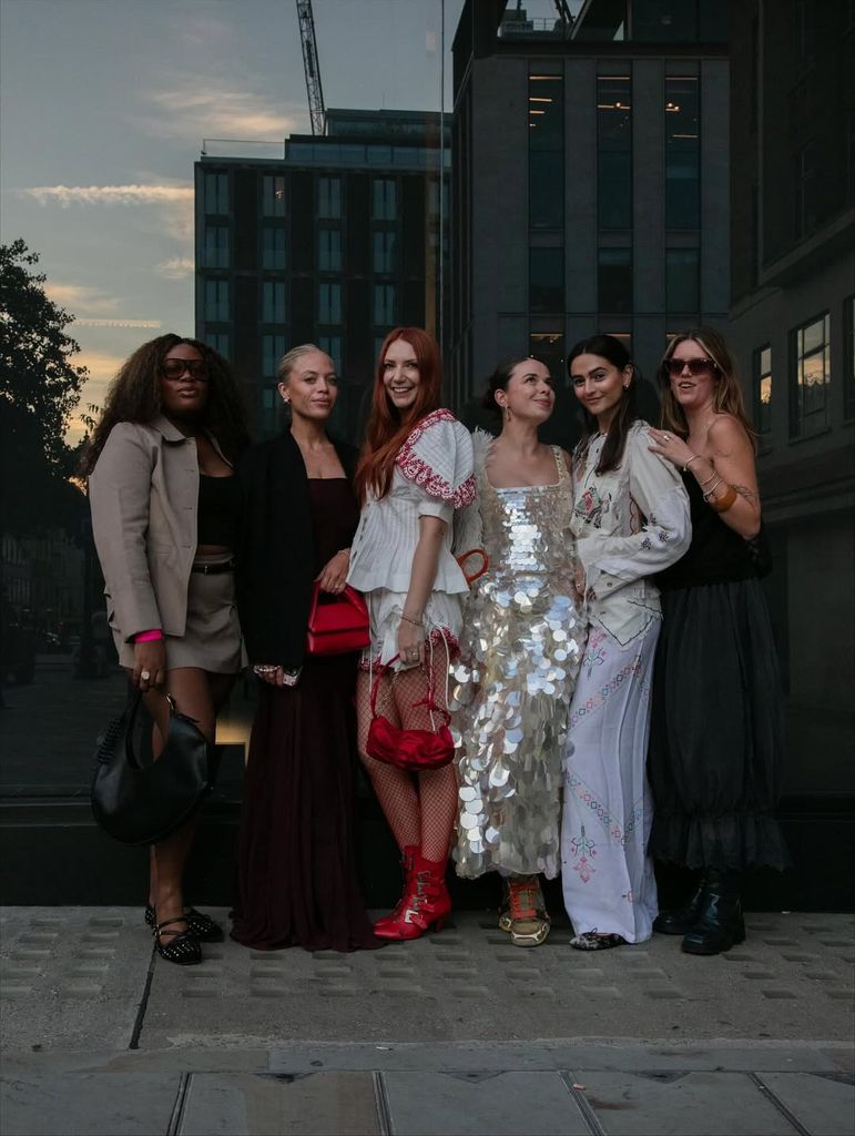 Le H! Équipe de mode pendant la LFW SS26