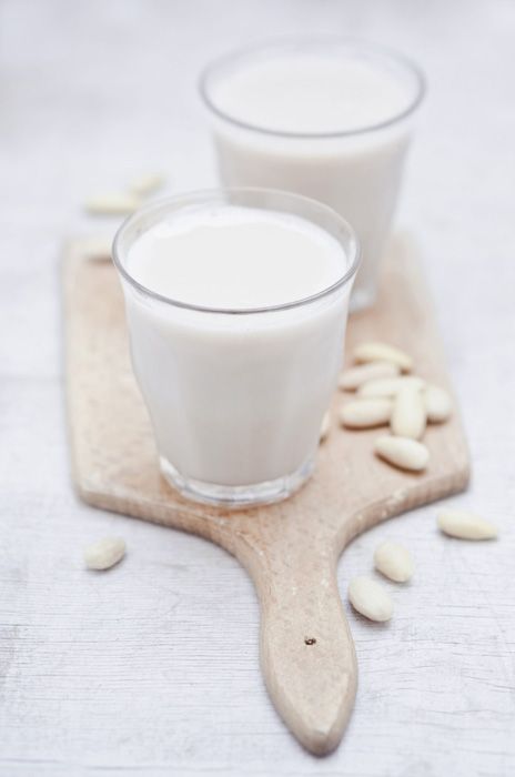 almond milk 