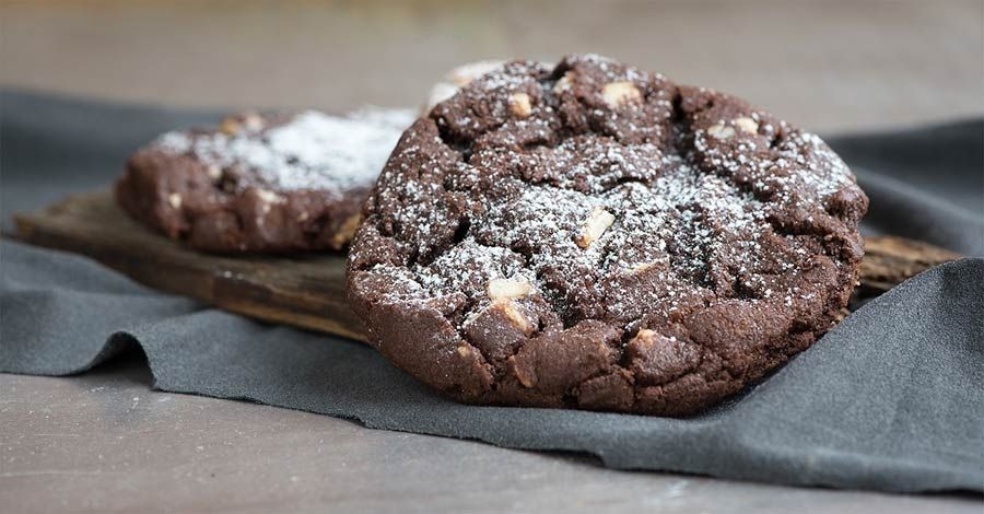 Dark chocolate and peanut butter ‘brookies